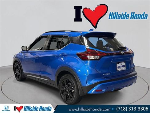 Used 2024 Nissan Kicks SR w/ SR Premium Package image 2