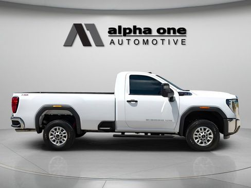 Used 2026 GMC Sierra 2500 Pro AWD/4WD image 4