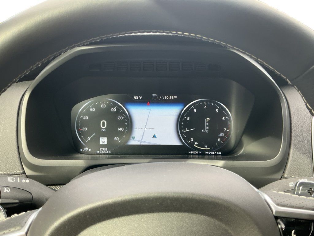 Used 2019 Volvo XC90 T6 R-Design w/ Protection Package AWD/4WD image 14