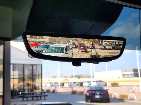 Used 2022 Chevrolet Silverado 1500 ZR2 w/ Technology Package image 21