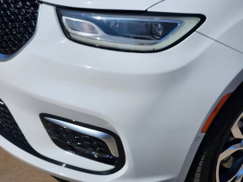 Used 2021 Chrysler Pacifica Pinnacle AWD/4WD image 15