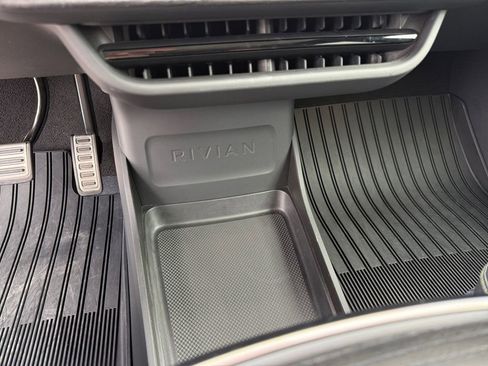 Used 2022 Rivian R1T Adventure AWD/4WD image 20