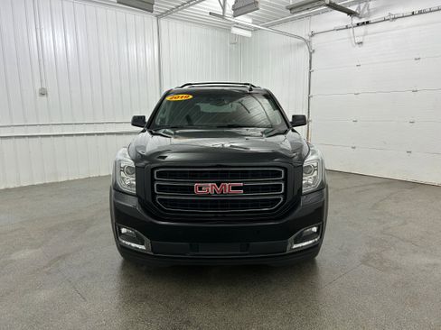 Used 2019 GMC Yukon SLT w/ Graphite Performance Edition AWD/4WD image 17