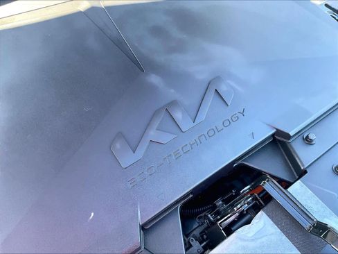 Used 2023 Kia Niro Wave w/ Wave Preserve Package image 34