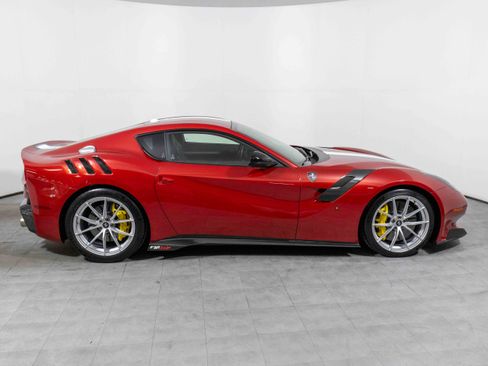 Certified 2016 Ferrari F12tdf image 4