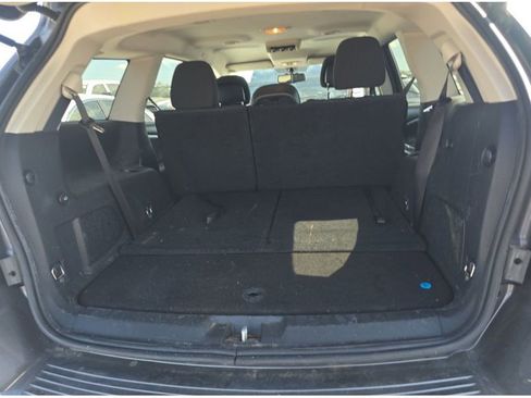 Used 2017 Dodge Journey SE w/ Flexible Seating Group FWD image 22