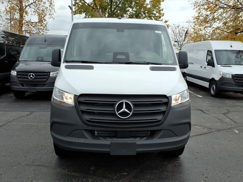 New 2025 Mercedes-Benz Sprinter 2500 image 9