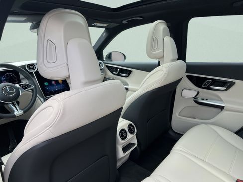 Certified 2025 Mercedes-Benz GLC 300 GLC 300 image 20