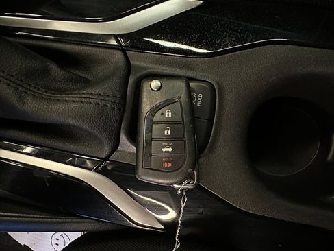 Used 2022 Toyota Corolla SE FWD image 17
