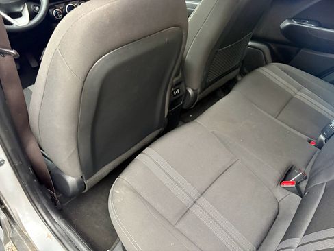 Used 2025 Hyundai Venue SEL FWD image 17