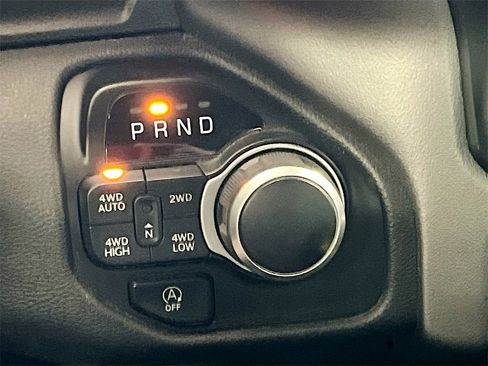 Used 2020 RAM 1500 Big Horn image 16