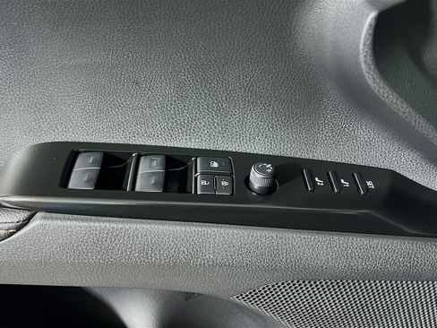 Used 2026 Toyota Camry XLE w/ Premium Plus Package AWD/4WD image 18