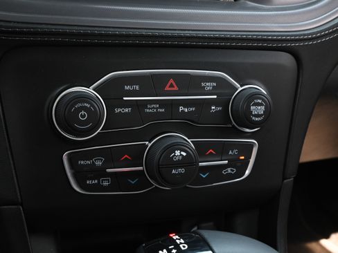 Used 2023 Dodge Charger R/T w/ Plus Group RWD image 28