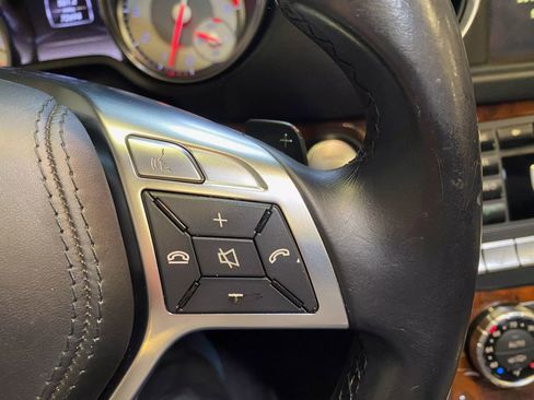 Used 2013 Mercedes-Benz SL 550 w/ Premium Pkg image 36