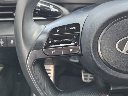 Used 2025 Hyundai Elantra Sport FWD image 27