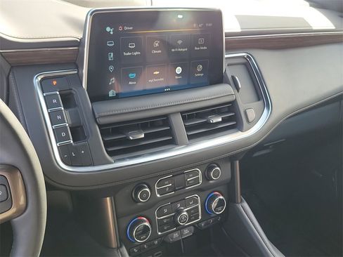 Used 2023 Chevrolet Tahoe High Country image 13