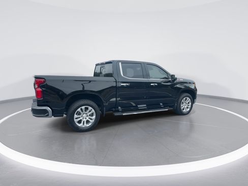Used 2024 Chevrolet Silverado 1500 LTZ AWD/4WD image 9