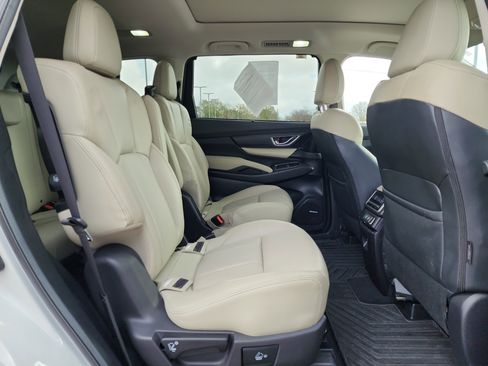 Used 2022 Subaru Ascent Limited w/ Technology Package image 16