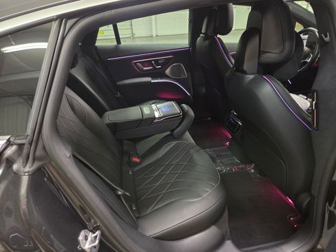 Used 2022 Mercedes-Benz EQS 450+ Sedan image 34
