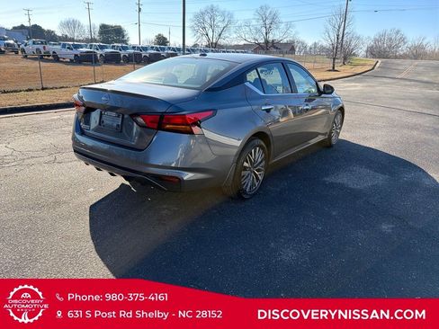 New 2025 Nissan Altima 2.5 SV image 7