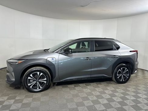 Used 2024 Subaru Solterra Premium image 6