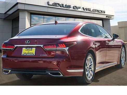 Used 2018 Lexus LS 500 image 3