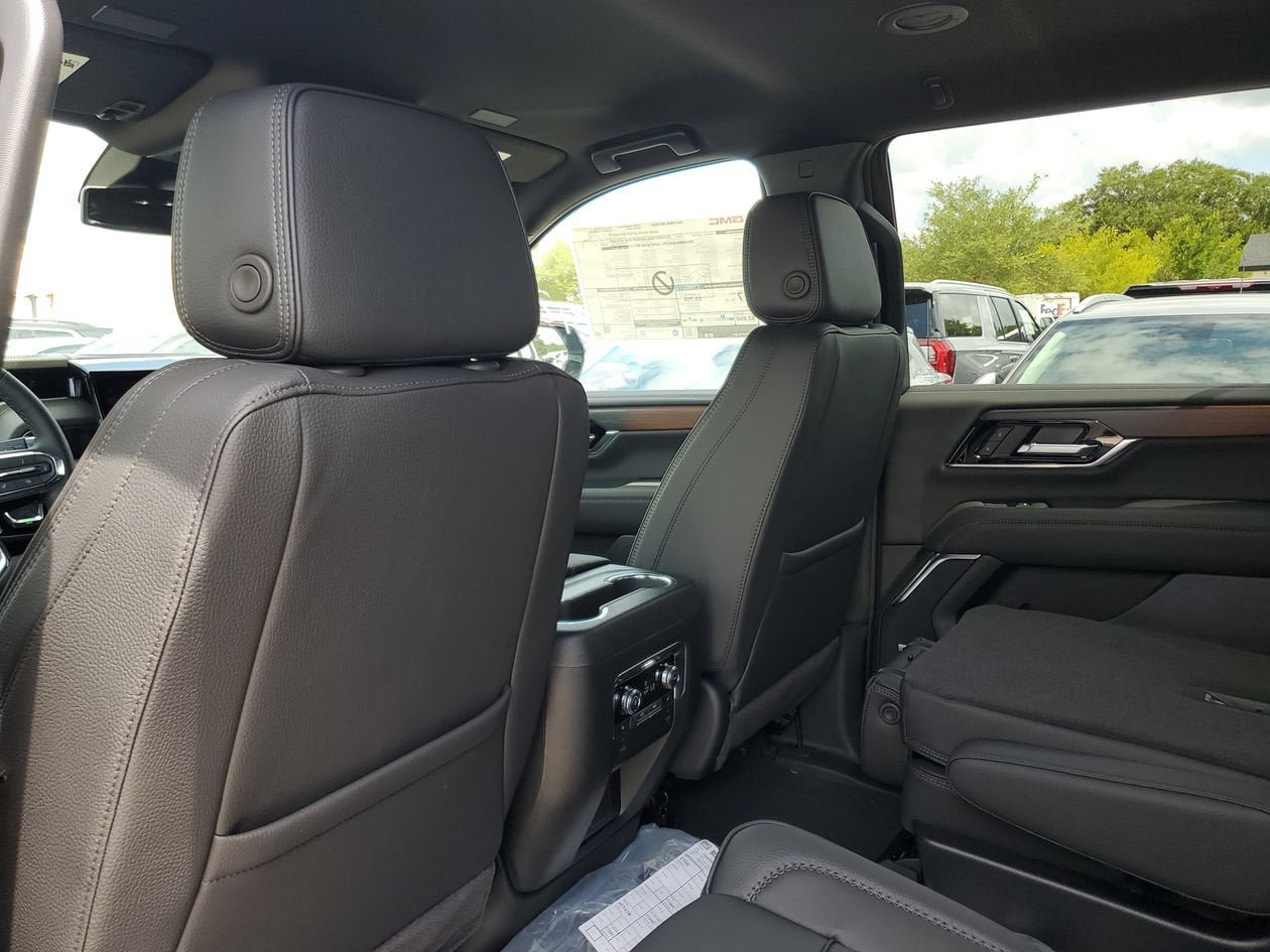 New 2026 GMC Yukon Denali RWD image 10