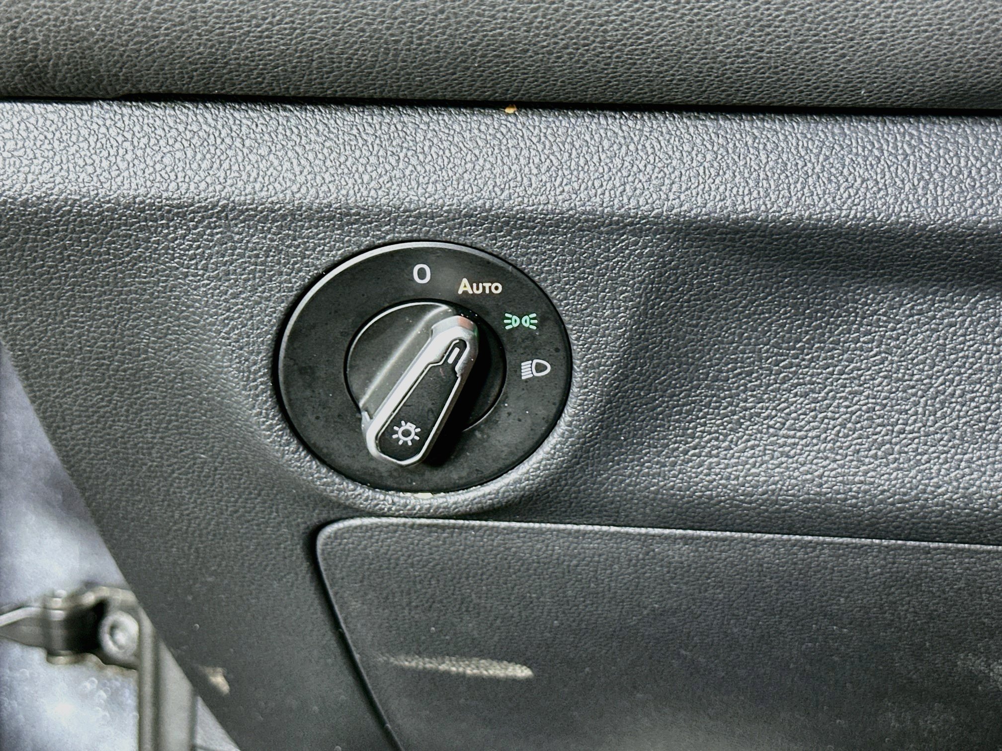 Used 2025 Volkswagen Jetta Sport FWD image 17