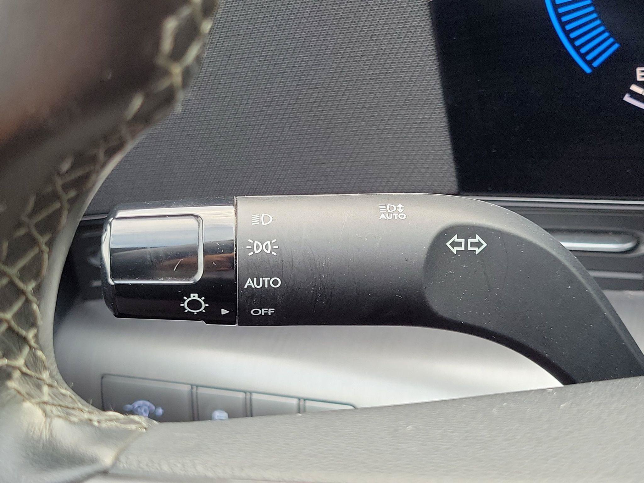 Used 2025 Hyundai Kona SEL AWD/4WD image 13