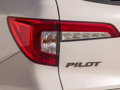 Used 2020 Honda Pilot EX-L image 10