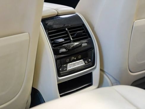 Used 2021 BMW ALPINA XB7 AWD/4WD image 48