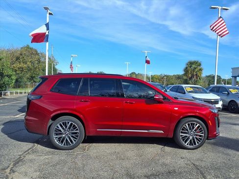 Used 2023 Cadillac XT6 Sport image 21