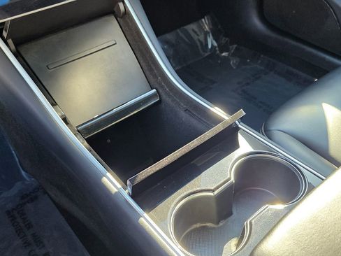 Used 2018 Tesla Model 3 Long Range image 30