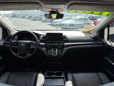 Used 2026 Honda Odyssey Elite image 32