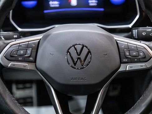 Used 2024 Volkswagen Jetta Sport image 15