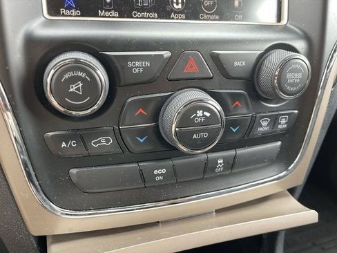 Used 2015 Jeep Grand Cherokee Laredo w/ Quick Order Package 23E AWD/4WD image 17