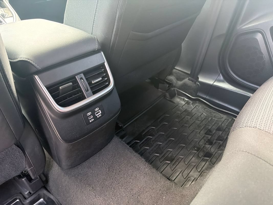 Used 2023 Subaru Outback Premium AWD/4WD image 16