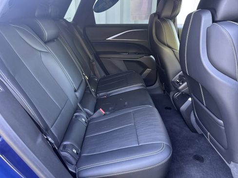 Used 2024 Cadillac Lyriq Sport RWD image 14