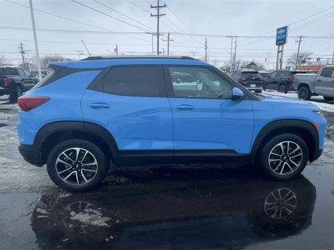 Certified 2024 Chevrolet TrailBlazer LT w/ LT Cold Weather Package image 9