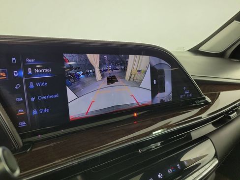Used 2023 Cadillac Escalade Premium Luxury Platinum RWD image 28