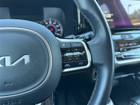 Used 2022 Kia Sorento S w/ Panoramic Sunroof Package image 23