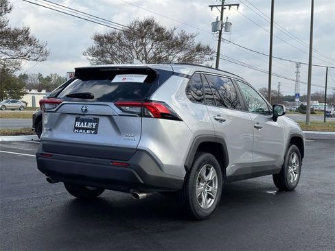 Used 2024 Toyota RAV4 XLE image 20