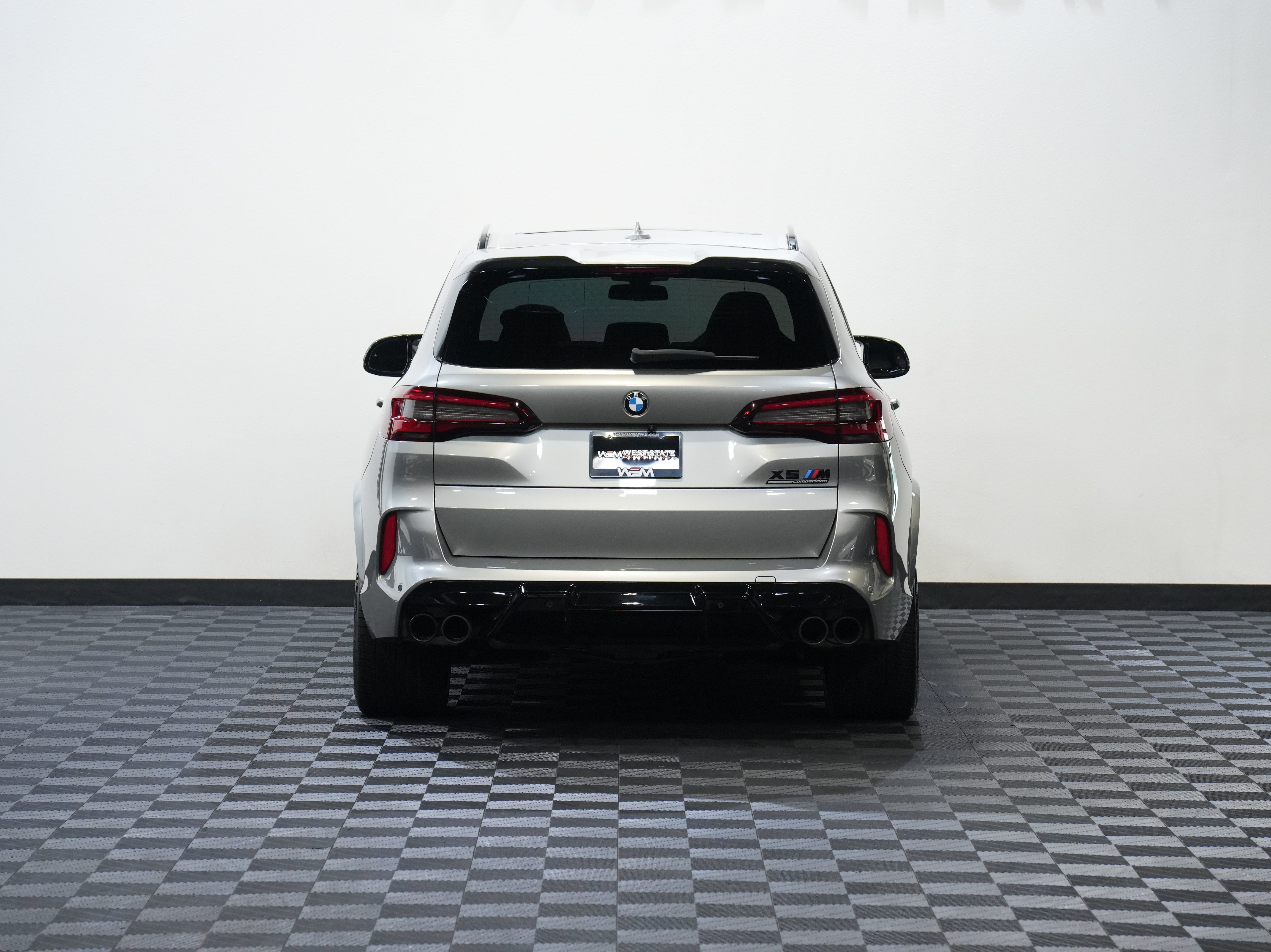 Used 2022 BMW X5 M w/ Competition Package 2 AWD/4WD image 7