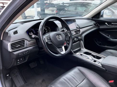Used 2022 Honda Accord Touring image 16