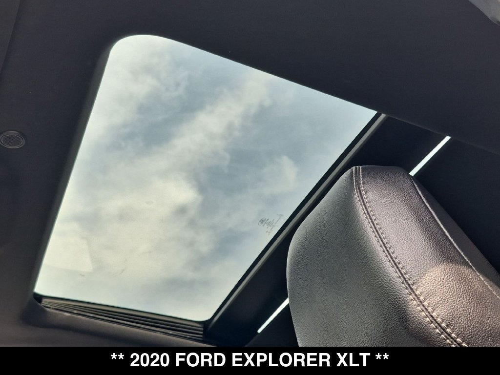 Used 2020 Ford Explorer XLT w/ Equipment Group 202A AWD/4WD image 4