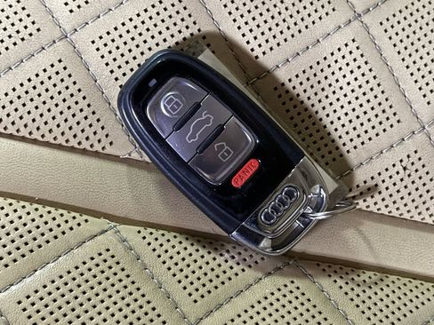 Used 2013 Audi S8 w/ Driver Assistance Pkg AWD/4WD image 42