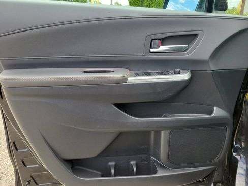 Used 2023 Toyota Sienna XLE Woodland Edition AWD/4WD image 21