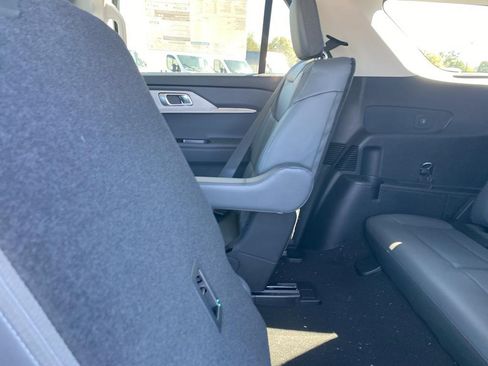 New 2025 Ford Explorer Active w/ Active Comfort Package image 35