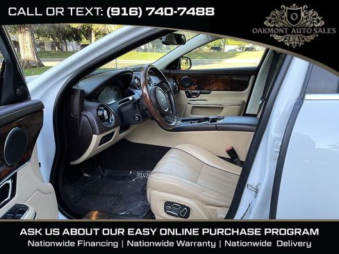 Used 2015 Jaguar XJ L Portfolio RWD image 19