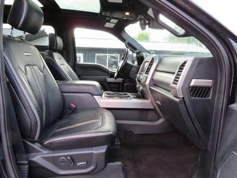 Used 2018 Ford F450 Platinum w/ Platinum Ultimate Package image 38